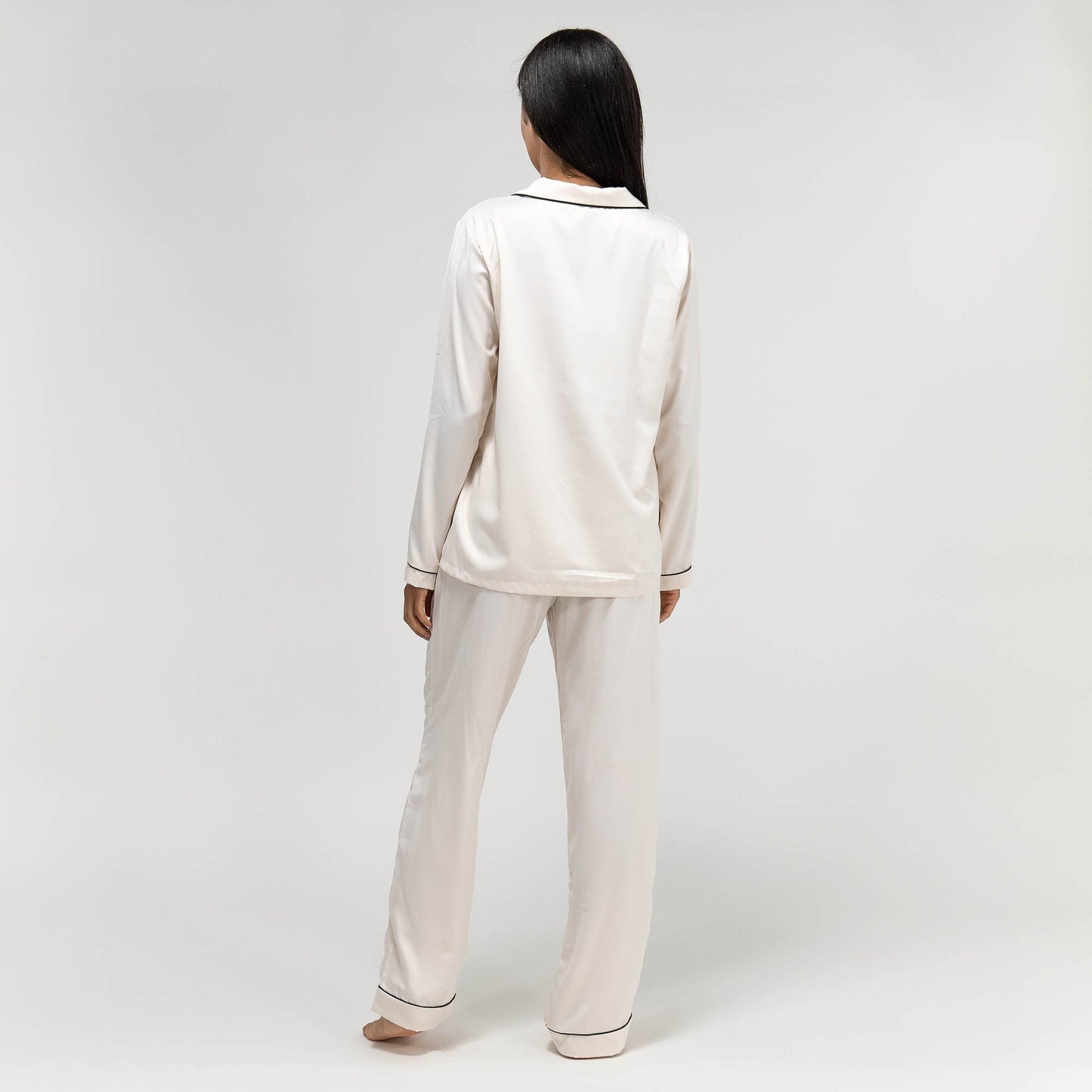 Pyjama Set - LuxeDream - Satijnen Stof - Elegante Comfort