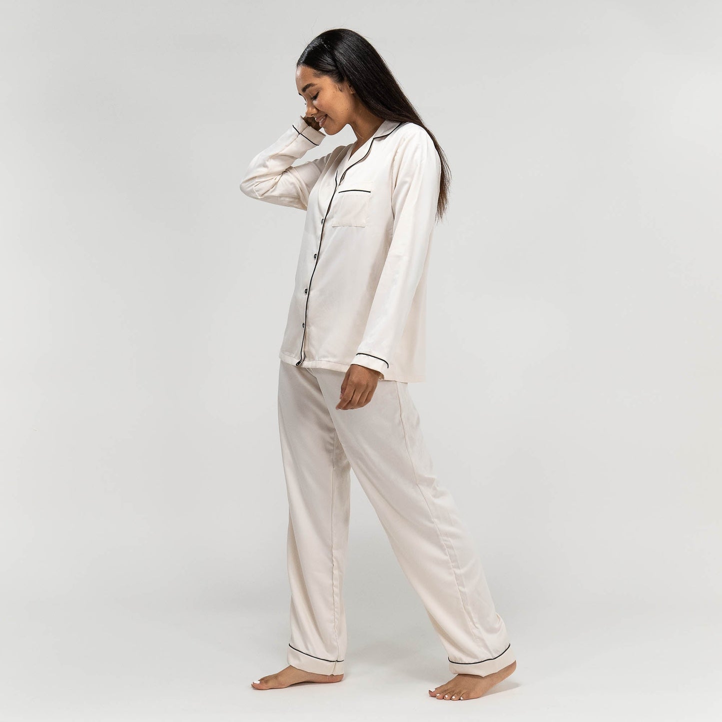 Pyjama Set - LuxeDream - Satijnen Stof - Elegante Comfort