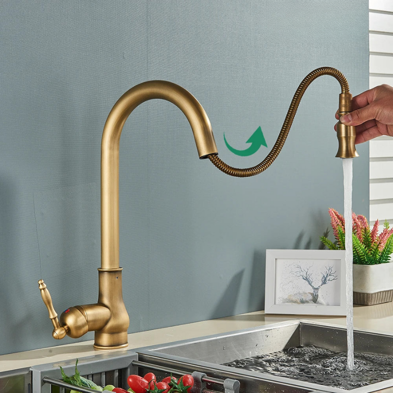 Keukenkraan - VintageTap - Antiek Messing - Elegante Design