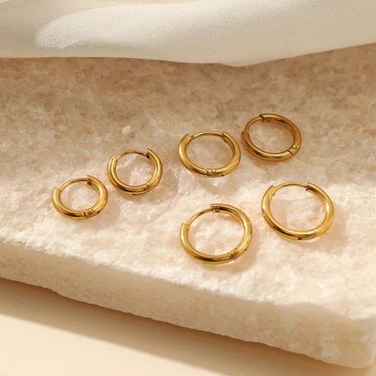 Gouden Hoepel Oorbellen - Auristelle - Elegante Dagelijkse Sieraden - Lichtgewicht Ontwerp