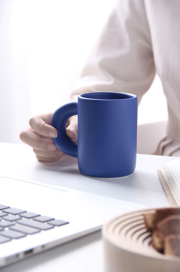 Keramische Mok - PureCup - Geometrisch Ontwerp - Elegante Woondecoratie