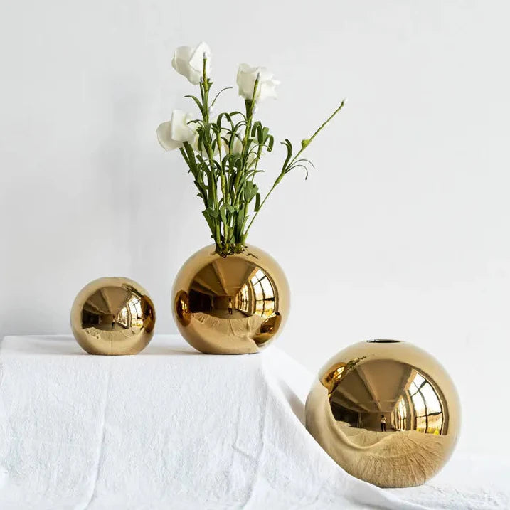 Vaas - LuxeDecor - Gouden Afwerking - Keramisch Design