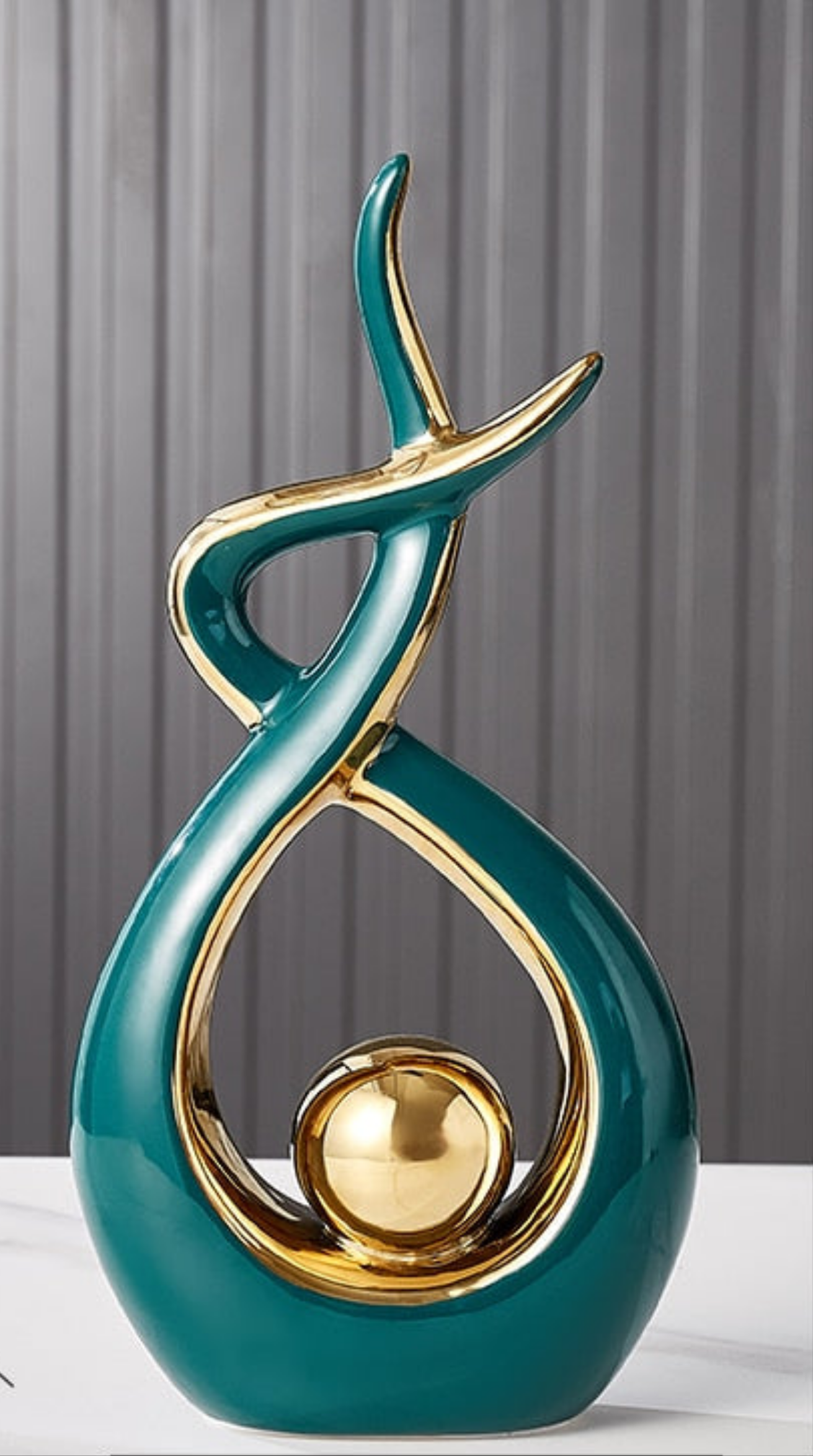 Kunst Sculptuur - LuxeForm - Abstract Ontwerp - Gouden Accenten