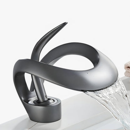 Waterval Kraan - AquaFlow - Stijlvol Ontwerp - Soepele Stroming