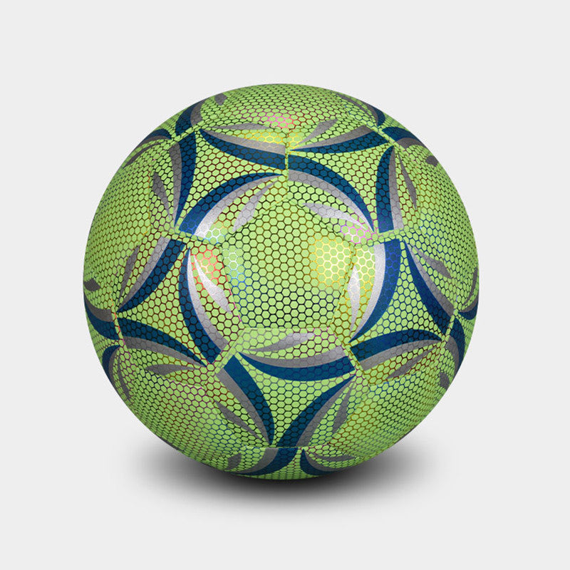 Voetbal - GlowBall - Reflecterend Design - Waterdichte Technologie