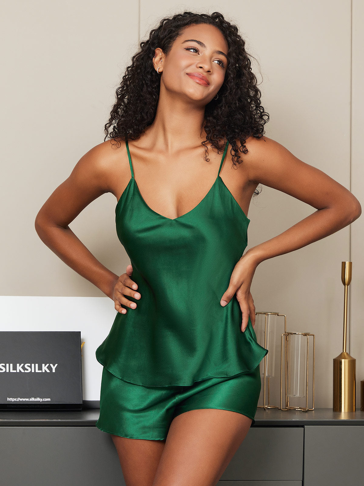 Zijden Pyjama Set - LuxeDream - Elegante Stijl - Comfortabele Nachtkleding