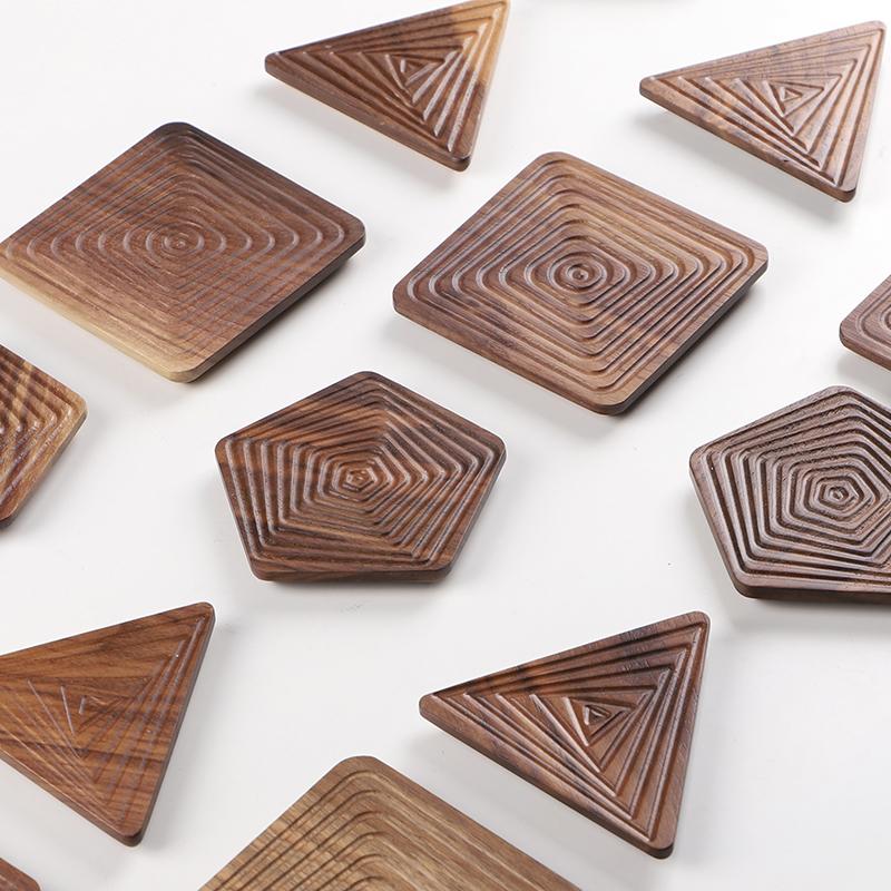 Houten Onderzetters - WoodCraft - Premium Walnoot - Unieke Vormen