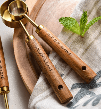 Maatbeker Set - WoodCraft - Walnoot Hout - 8 Delige Set